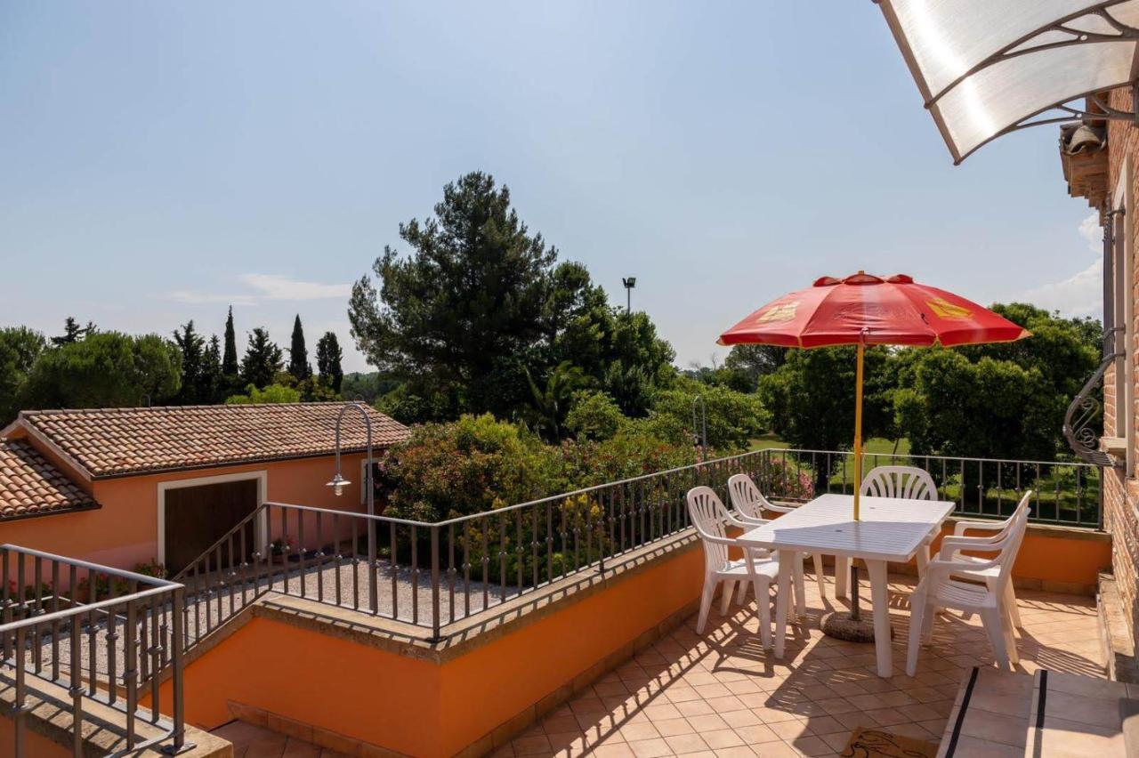 Villa Martina Фано Экстерьер фото