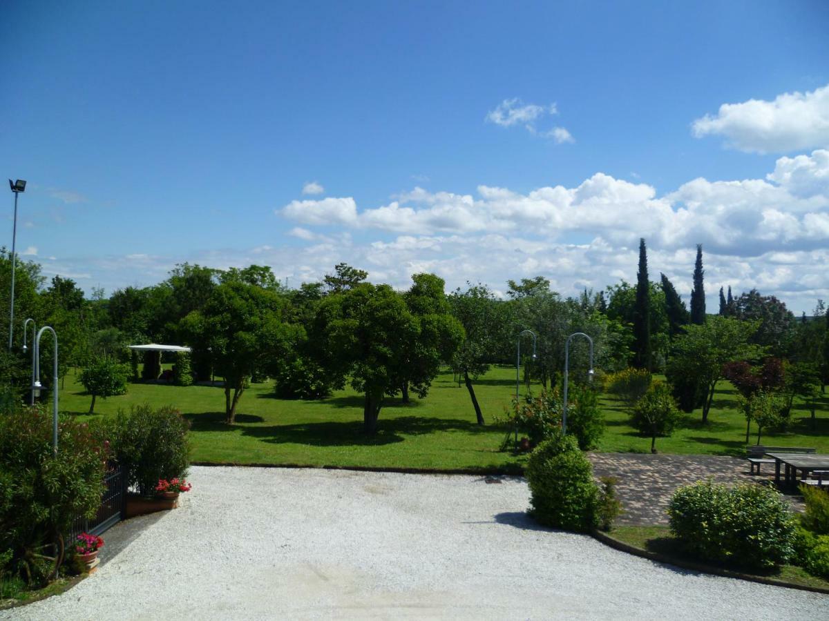 Villa Martina Фано Экстерьер фото